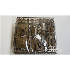 Tamiya 37020 1/35 M24 Chaffee