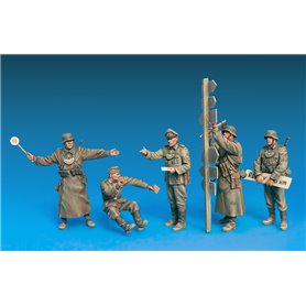 Mini Art 35315 German Feldgenardarmerie Spec Edit.