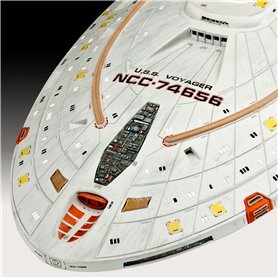 Revell 04992 U.S.S.  Voyager