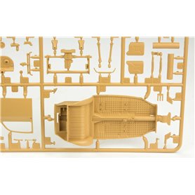 RFM 1:35 GERMAN STAFF CAR Type 82E z pełnym wnętrzem