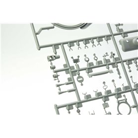 RFM-5028 M4A3E8 Sherman w/ workable track links