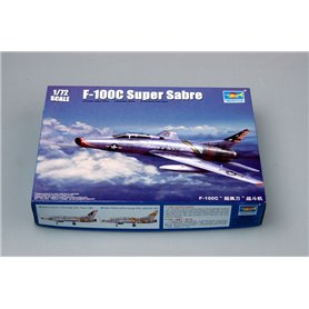 Trumpeter 1:72 F-100C Super Sabre
