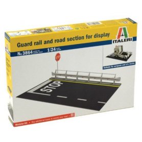 Italeri 1:24 Guard rail and road section