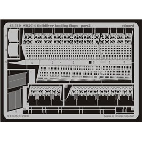 SB2C-4 landing flaps REVELL/MON./Accurate Miniatures