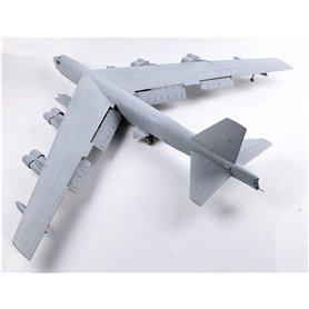 Modelcollect 1:72 B-52H - US STRATOFORTRESS STRATEGIC BOMBER