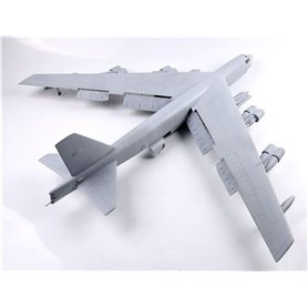 Modelcollect 1:72 B-52H - US STRATOFORTRESS STRATEGIC BOMBER