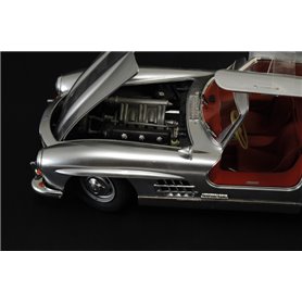 Italeri 1:16 Meredes Benz SL.300 Gullwing