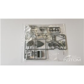 Tamiya 1:48 North American P-51D Mustang z samochodem