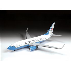 Zvezda 7027 1/144 Boeing 737-700 