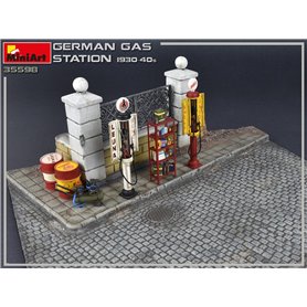 Mini Art 1:35 GERMAN GAS STATION - 1930-1940