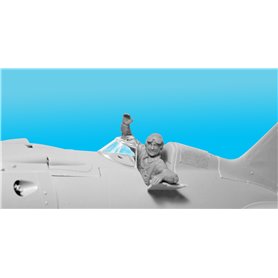 ICM 32007 I-16 type 24 with pilots
