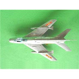 Trumpeter 1:32 China Shenyang FJ-6 - TRAINER