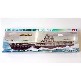Tamiya 1:700 USS Hornet CV-8