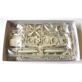 Tamiya 1:48 Douglas Skyraider AD-6 A-1H