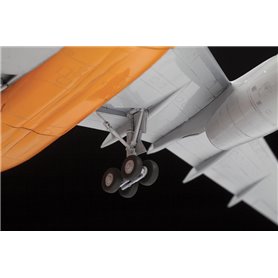 Zvezda 1:144 Tupolev Tu-204-100C - CARGO AIRPLANE