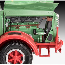 Revell 07555 1/24 Samochód Bussing 8000 S13