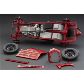 Italeri 1:12 Alfa Romeo 8C 2300 Monza Tazio Nuvolari driver (Nowe formy+elementy fototrawione)