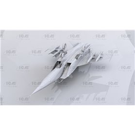 ICM 1:48 MiG-25 BM - SOVIET STRIKE AIRCRAFT