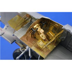 Eduard B-24J front interior 1/48 dla REVELL/MONOGRAM