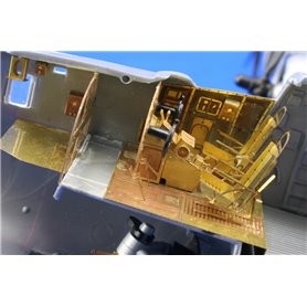Eduard B-24J front interior 1/48 dla REVELL/MONOGRAM