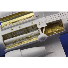 Eduard S-3 bomb bay 1/48 dla ITALERI