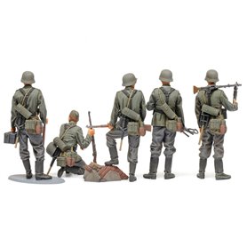 Tamiya 1:35 GERMAN INFANTRY SET - MID OF WWII - niemiecka piechota