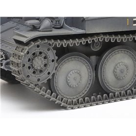 Tamiya 35369 Pz.Kpfw.38(t) Ausf. E/F