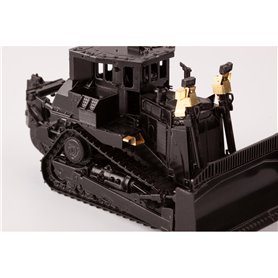 Eduard M1070 & M1000 w/D9R 1/72 dla TAKOM