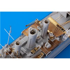Eduard HMS Cornwall 1/350