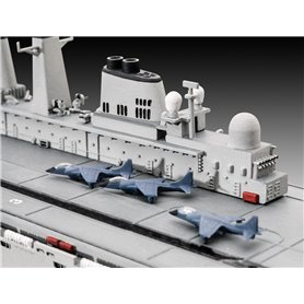 Revell 05172 1/700 HMS Invincible (Falkland War)