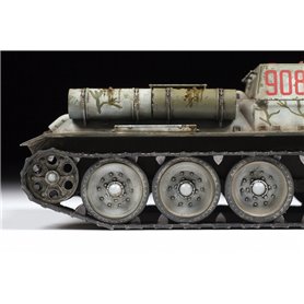 Zvezda 3691 1/35 SU-122 Self Propelled Gun