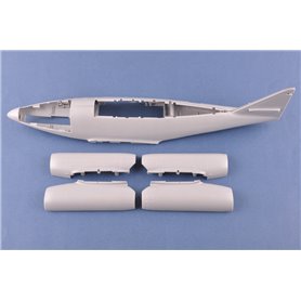 Hobby Boss 81805 Me262 fighter 1/18