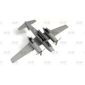 ICM 48283 A-26C -15 Invader