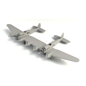 ICM 48260 He 111Z Zwilling WWII German Gilder