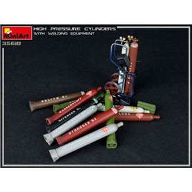 Mini Art 35618 High Pressure Cylinders w/welding equipment