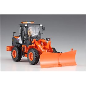 Hasegawa 66102 Hitachi Wheel Loader ZW100-6 Multiplow (Snowplow)