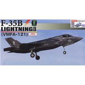 Fujimi 723228 BSK-2 EX-2 1/72 F-35B Lightning II (VMFA-121) Special Edition (w/Painted Pedestal) 
