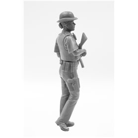 ICM 16009 British Police Female Officer
