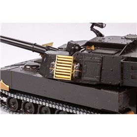 Eduard 1:35 M109A7 Paladin howitzer