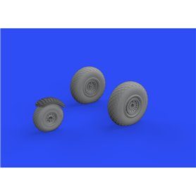Eduard 1:32 B-24 wheels (9spoke front wheel)