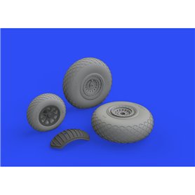 Eduard 1:32 B-24 wheels (9spoke front wheel)