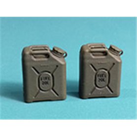 Eureka XXL Współczesne kanistry US Army w skali 1/35 przeznaczone do przechowywania paliwa. Zestaw składa się z 4 kanistrów z ży
