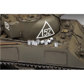 Zvezda 3702 1/35  M4A2 Sherman 