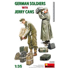 Mini Art 1:35 GERMAN SOLDIERS W/JERRY CAN