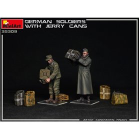 Mini Art 1:35 GERMAN SOLDIERS W/JERRY CAN
