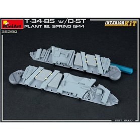Mini Art 1:35 T-34/85 w/D-5T Plant 112 spring'44