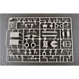 Trumpeter 1:35 MAZ-7410 z naczepą CHMZAP-5247G