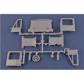 Hobby Boss 1:18 UH-1 Huey B