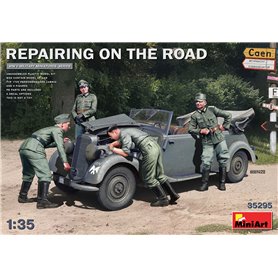 Mini Art 35295 Repairing on the road ( Type 170V Cab)