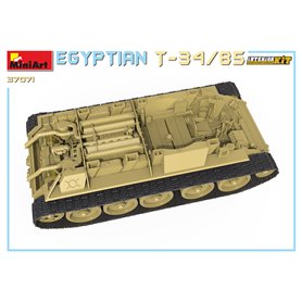 Mini Art 37071 Egyptian T-34-85 Interior